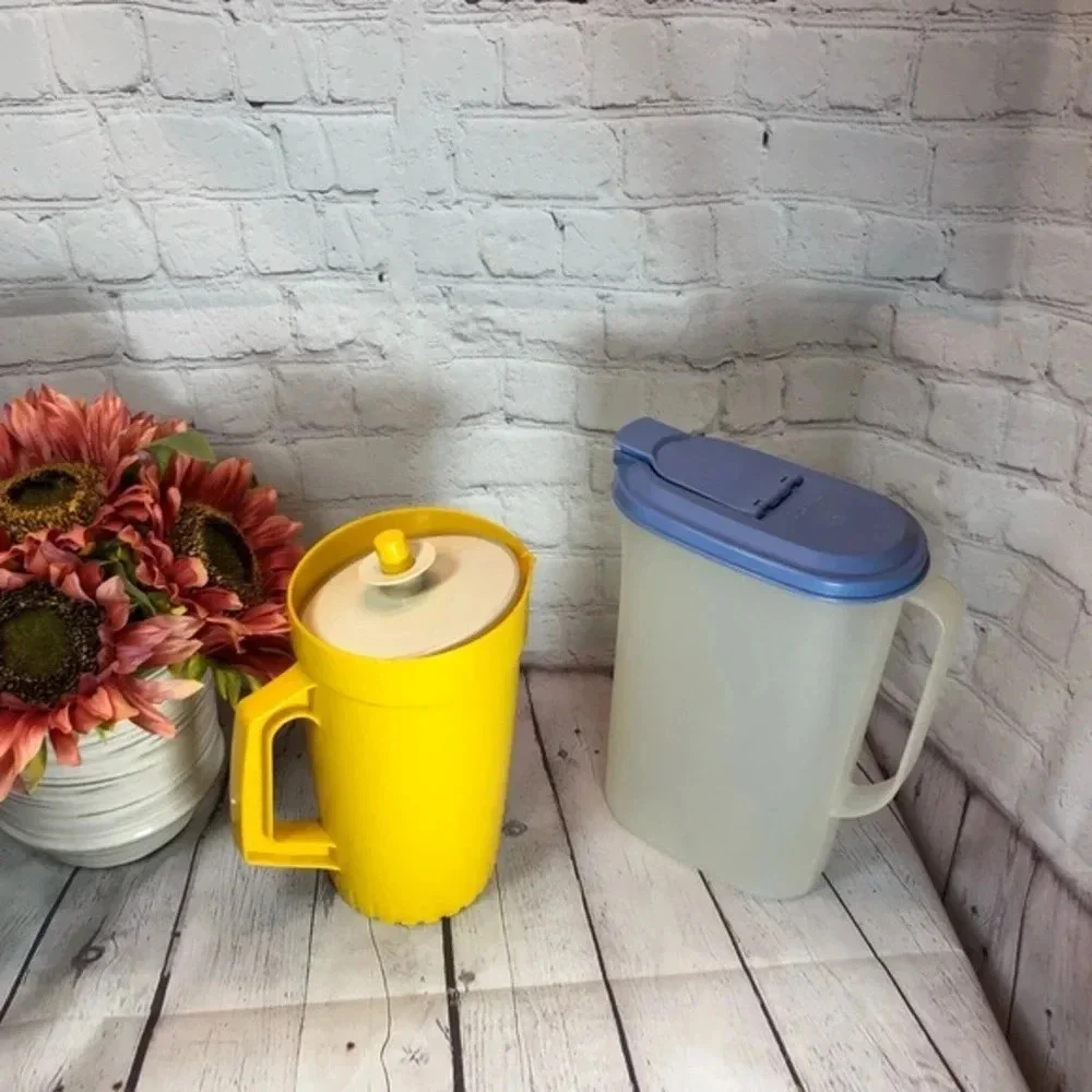 Vintage Tupperware juice  pitcher